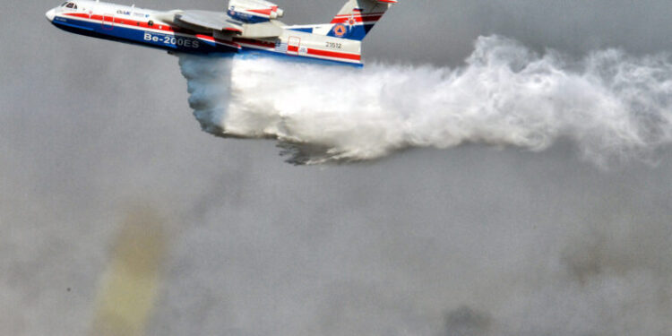 Κ. Βελόπουλος: Γιατί η κυβέρνηση δεν ζητά τα θηριώδη ρωσικά πυροσβεστικά αεροπλάνα Beriev για να βοηθήσουν