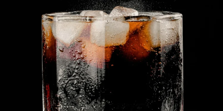 Τι συμβαίνει στο σώμα σας αν πίνετε Coca-Cola Zero κάθε μέρα