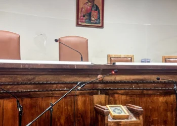 Δίκη Novartis: Την ενοχή της «Αικατερίνης Κελέση» και του «Μάξιμου Σαράφη» για ψευδείς καταθέσεις ζήτησε η εισαγγελέας