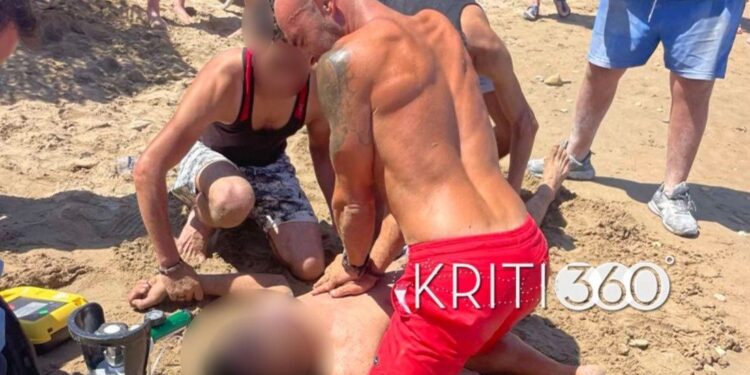 Κρήτη: Ναυαγοσώστης επανέφερε στη ζωή 20χρονο που ανασύρθηκε χωρίς τις αισθήσεις του