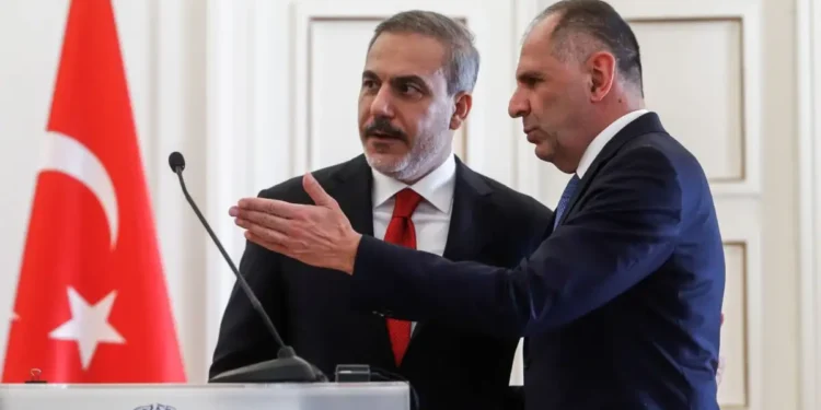 Γιώργος Γεραπετρίτης σε Χακάν Φιντάν: Δεν δεχόμαστε υποδείξεις από κανέναν – Να μην μετατρέπουν την αμηχανία σε εχθροπάθεια