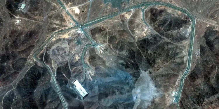 Οι Financial Times αποκαλύπτουν πως η Ρωσία βοηθά το Ιράν με το πυρηνικό πρόγραμμά του: Τα ύποπτα ταξίδια Ιρανών στη Μόσχα