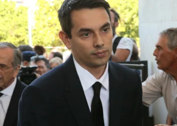 Το συγκινητικό ευχαριστώ του Κώστα Σαμαρά μετά την κηδεία της αδελφής του