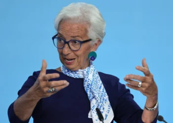 Η οικονομία της Ευρώπης δεν θα αναπτυχθεί χωρίς μετανάστες, προειδοποιεί η Λαγκάρντ