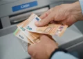 Τράπεζες: Τέλος οι χρεώσεις μέσω ΔΙΑΣ στα ΑΤΜ από 11 Αυγούστου – Δείτε αναλυτικά τι θα ισχύει