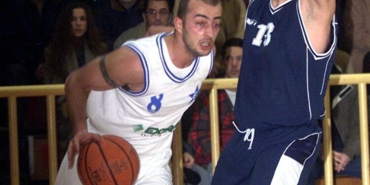 Θρήνος στο ελληνικό μπάσκετ: Πέθανε ο Βασίλης Μπανακάκης