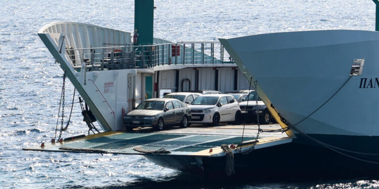 Νέα Στύρα – «Κανείς δεν μας ενημέρωσε, τα παιδιά έκλαιγαν», αποκαλύπτει επιβάτης