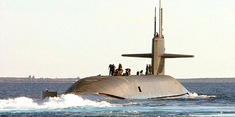 Βγάζει τα πυρηνικά υποβρύχια ο Τραμπ μετά τις δηλώσεις Μεντβέντεφ: «Τα λόγια συχνά οδηγούν σε απρόβλεπτες συνέπειες»