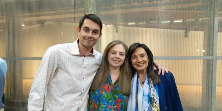 Αντώνης Σαμαράς: Ποια ήταν η Λένα Σαμαρά, η κόρη του πρώην πρωθυπουργού που «έφυγε» ξαφνικά σε ηλικία 34 ετών