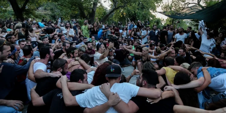 Μπαράζ ακυρώσεων πανηγυριών στην Ικαρία – Η θλιβερή είδηση πίσω από την απόφαση