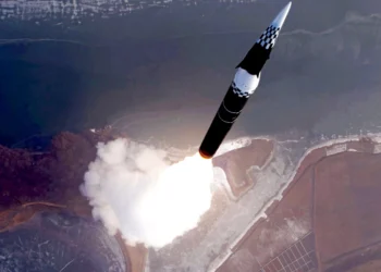 Παγκόσμια κούρσα για τους υπερηχητικούς πυραύλους – Τα δύο υπερόπλα που ο Πούτιν λέει πως κάνουν στάχτη κάθε στόχο