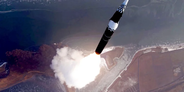 Παγκόσμια κούρσα για τους υπερηχητικούς πυραύλους – Τα δύο υπερόπλα που ο Πούτιν λέει πως κάνουν στάχτη κάθε στόχο