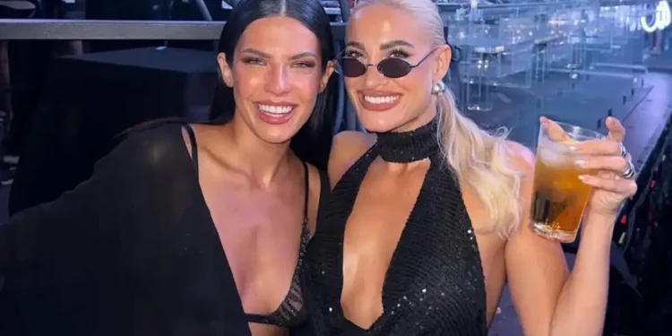 Άγριο κράξιμο σε Ιωάννα Τούνη και Στέλλα Πάσσαρη που διασκεδάζουν ενώ η Ελλάδα καίγεται: «Άθλια υποκείμενα»