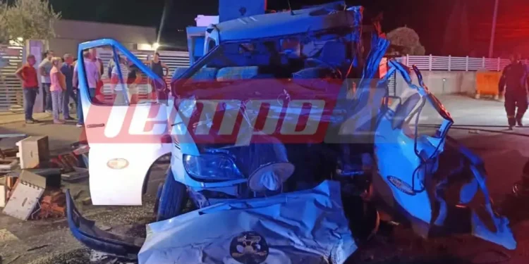 Αχαΐα: Τροχαίο δυστύχημα μετά από σφοδρή σύγκρουση νταλίκας με φορτηγάκι – Ένας νεκρός