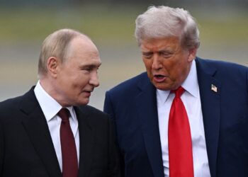 Financial Times: Ο Πούτιν ζήτησε από τον Τραμπ να αποσυρθεί η Ουκρανία από το Ντονέτσκ – Τι προσφέρει ως αντάλλαγμα