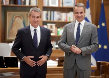 Στη Νέα Δημοκρατία ο Ανδρέας Λοβέρδος – Η συνάντηση με τον Μητσοτάκη στο Μαξίμου και οι δηλώσεις