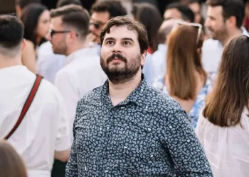 Πάρις Ρούπος: «Δυστυχώς δεν είμαι Αλβανός,  θα προτιμούσα να είμαι οτιδήποτε, εκτός από Έλληνας»