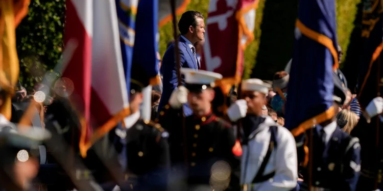 Τι μπορεί να κρύβει η ξαφνική συγκέντρωση 800 ανώτατων Αμερικανών αξιωματικών αύριο στη στρατιωτική βάση της Βιρτζίνιας;