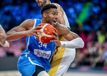 Eurobasket 2025: «Μαύρη Πέμπτη» γράφουν οι Ισπανοί για την ήττα από την Ελλάδα – «Πιο τρομακτικός από ποτέ» λέει η FIBΑ για τον Αντετοκούνμπο