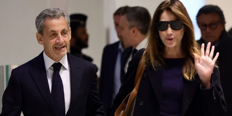 Σαρκοζί: Στο πλευρό του η 13χρονη κόρη του Τζούλια – Η τρυφερή της ανάρτηση στο Instagram