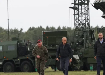 Τουσκ: «Η Πολωνία δεν θα διστάσει να καταρρίψει αντικείμενα που παραβιάζουν τον εναέριο χώρο της»