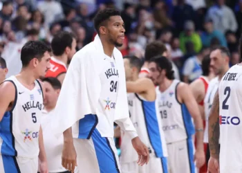 Ελλάδα – Τουρκία: O εγκλωβισμένος Γιάννης Αντετοκούνμπο, τα 22 λάθη και ο άριστα διαβασμένος Εργκίν Αταμάν