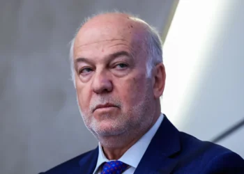 Φλωρίδης για Τέμπη: Εδώ και 2,5 χρόνια ποτέ δεν υποβλήθηκε αίτημα εκταφής για ταυτοποίηση – Ξεχωριστή διαδικασία αν υποβληθεί, δεν θα καθυστερήσει τη δίκη