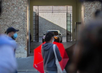 Πού θα φυλακιστεί ο Σαρκοζί; Πιθανόν σε μια ιστορική φυλακή του Παρισιού με ντους, τηλέφωνο και ενοικιαζόμενη τηλεόραση