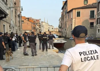 Ιταλία: Ζευγάρι εβραίων τουριστών δέχτηκε επίθεση από 10 βορειοαφρικανούς – Τους απείλησαν με ένα ροντβάιλερ