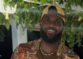 Στην Κέρκυρα απολαμβάνει τις διακοπές του ο ΛεΜπρον Τζέιμς