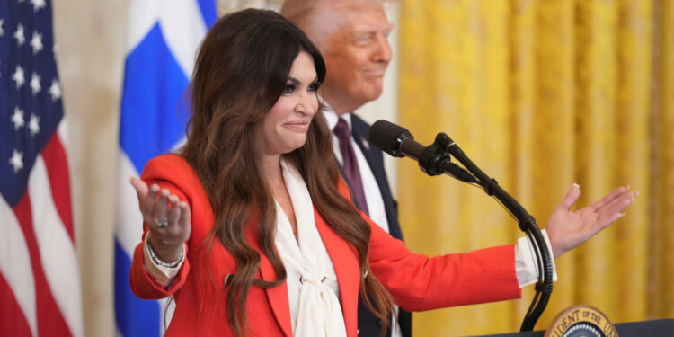 Κίμπερλι Γκίλφοϊλ: «Μεγάλη τιμή να είμαι η πρώτη Αμερικανίδα πρέσβειρα στην Ελλάδα»