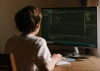 Λάρισα: 13χρονος συνελήφθη για παιδική πορνογραφία με τεχνητή νοημοσύνη – Θύμα του ένας 11χρονος