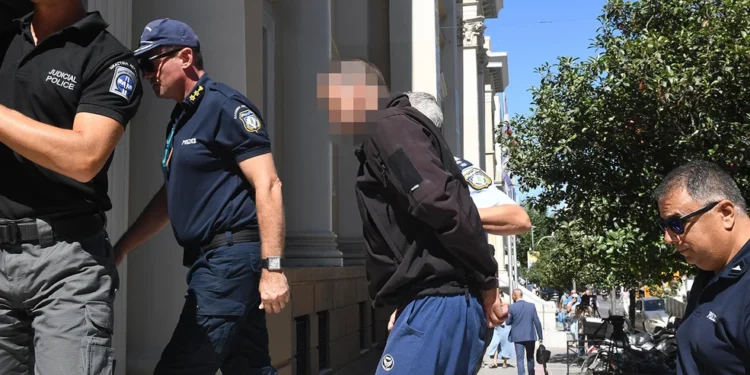 Στον ανακριτή ο 46χρονος μηχανόβιος που σκότωσε την 86χρονη και τραυμάτισε το 8χρονο κοριτσάκι – Σήμερα η κηδεία της «γιαγιάς Τιτίκας»
