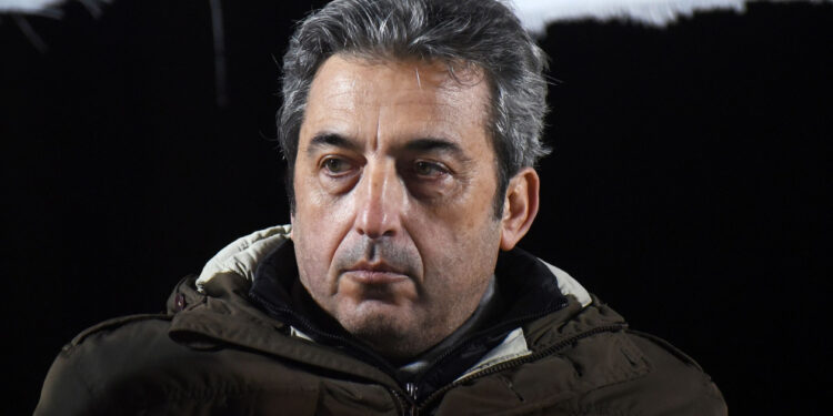 Τέμπη: Ο Παύλος Ασλανίδης κατέθεσε αίτημα εκταφής του παιδιού του – Αιχμές για τον Άρειο Πάγο