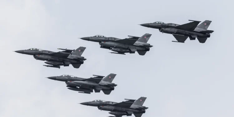 Guardian: Η Πολωνία πιο κοντά σε στρατιωτική σύγκρουση από τον Β’ ΠΠ -Τι θα κάνει το ΝΑΤΟ για τα drones του Πούτιν