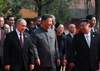 Ανοιχτό μικρόφωνο έπιασε Πούτιν και Σι να μιλάνε για μεταμοσχεύσεις και αθανασία, σύμφωνα με το Reuters