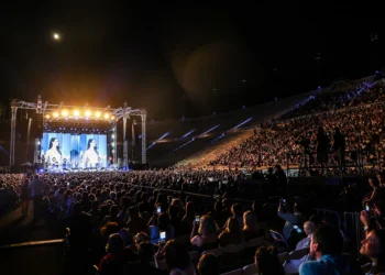 Πλήθος κόσμου και συγκίνηση στη μεγάλη συναυλία για τον Στέλιο Καζαντζίδη – «Σείστηκε» το Καλλιμάρμαρο