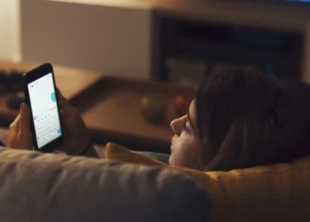 Παρίστανε το καλό παιδί και ζητούσε ερωτικά βίντεο από ανήλικες – Πώς δρούσε ο 25χρονος που απειλούσε τις μαθήτριες