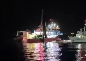 Σαμοθράκη: Σοβαρό επεισόδιο ελληνικών και τουρκικών αλιευτικών – «Πυροβολούσαν στον αέρα οι Τούρκοι»