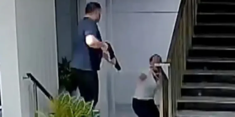 Άγριο έγκλημα στην Τουρκία: 44χρονος εκτέλεσε την 42χρονη πρώην σύζυγό του μέσα σε νοσοκομείο – Δείτε βίντεο