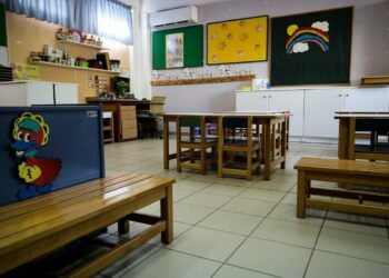 Άγιος Παντελεήμονας: 4χρονη έφυγε από το νηπιαγωγείο και περιπλανιόταν στην Αχαρνών