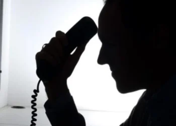 «Μας ζήτησαν να βάλουμε ό,τι χρυσό και λεφτά είχαμε σε μια τσάντα, μας πήραν 800.000» -Απάτη σοκ στο Χαλάνδρι