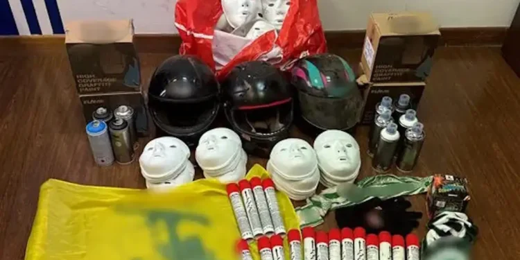 Συνελήφθη ο πρόεδρος του Ατρομήτου Βασίλης Μπέτσης – Βρέθηκαν φωτοβολίδες, κροτίδες και κοντάρια στο γήπεδο του Περιστερίου