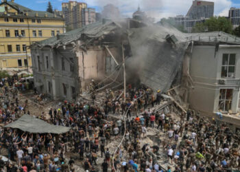 Ουκρανία: Ρωσικό πλήγμα σε παιδιατρικό νοσοκομείο – Εννέα τραυματίες, ανάμεσά τους τέσσερα παιδιά