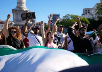 Στόλος για τη Γάζα: «Μας χτύπαγαν, μας έδεναν» -21 Ισπανοί επιστρέφουν καταγγέλλοντας κακομεταχείριση