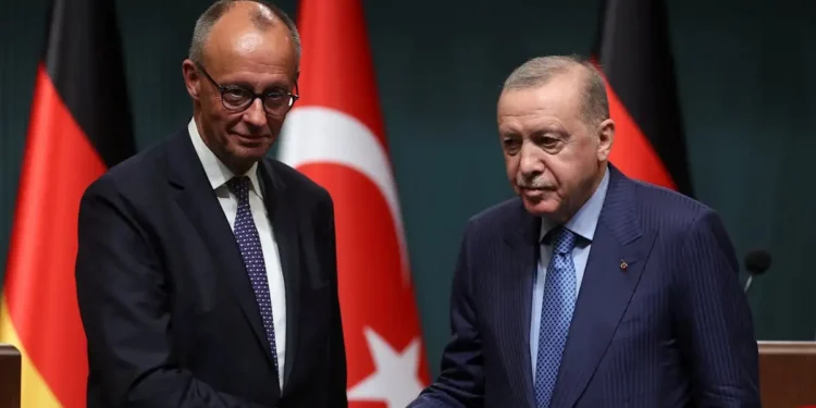 Κόντρα Ερντογάν – Μερτς για Γάζα και ΕΕ: «Στη Γερμανία δεν βλέπετε τη γενοκτονία;»