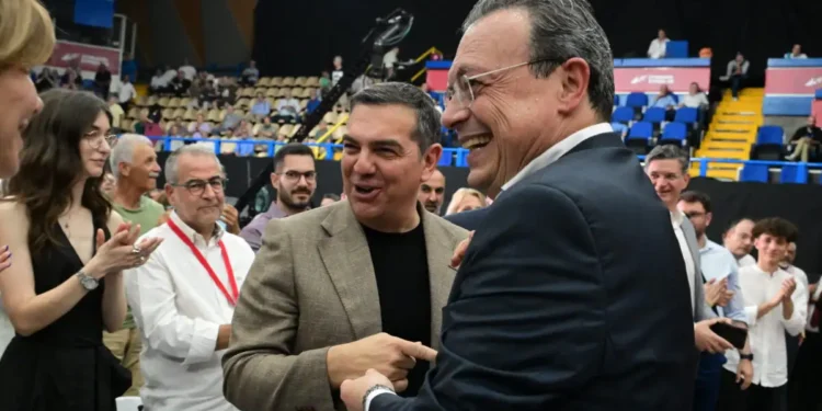 ΣΥΡΙΖΑ: Συντριπτικό «ναι» στην πρόταση Φάμελλου για συμπόρευση του ΣΥΡΙΖΑ με τον Τσίπρα – Υπέρ και ο Παππάς, «διάσπαση» λέει ο Πολάκης