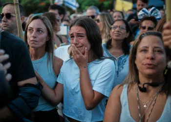 Η Χαμάς απελευθερώνει τους ομήρους – Συγκίνηση στο Ισραήλ – LIVE εικόνα