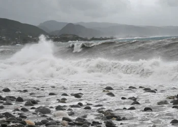 Ο τυφώνας Melissa χτύπησε την Τζαμάικα – «Είναι η τελευταία σας ευκαιρία να προστατεύσετε τη ζωή σας» μεταδίδουν οι αρχές στους κατοίκους