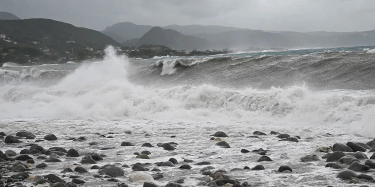 Ο τυφώνας Melissa χτύπησε την Τζαμάικα – «Είναι η τελευταία σας ευκαιρία να προστατεύσετε τη ζωή σας» μεταδίδουν οι αρχές στους κατοίκους